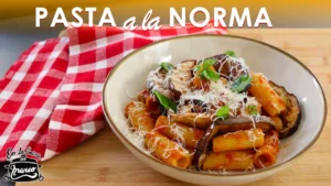 Pasta alla Norma receta tradicional siciliana