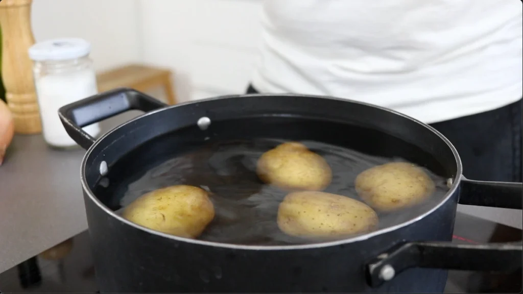 hervir patatas